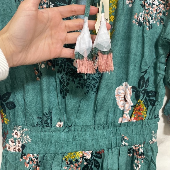 Lovestitch Flutter Sleeve Garden Floral Midi Dress - Picture 6 of 15